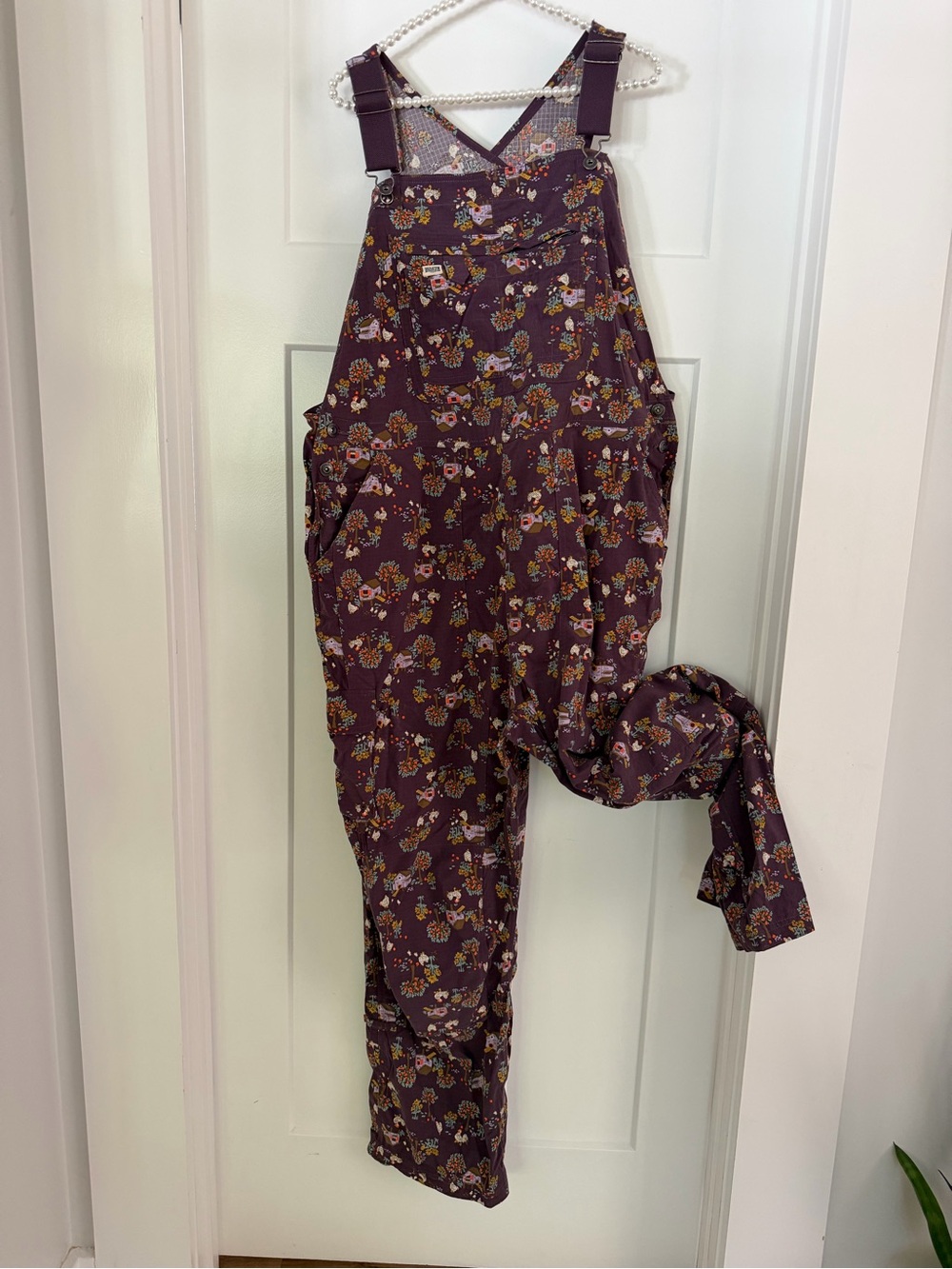 Duluth Trading Co Burgundy Floral Women's Overalls - Picture 3 of 7